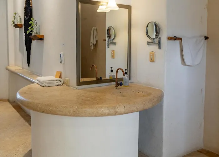 Tesoro Escondido Hotel 2*