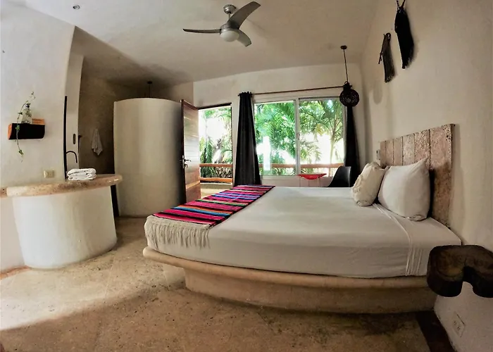 Tesoro Escondido Hotel